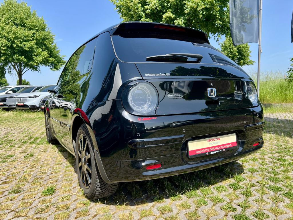 Honda e