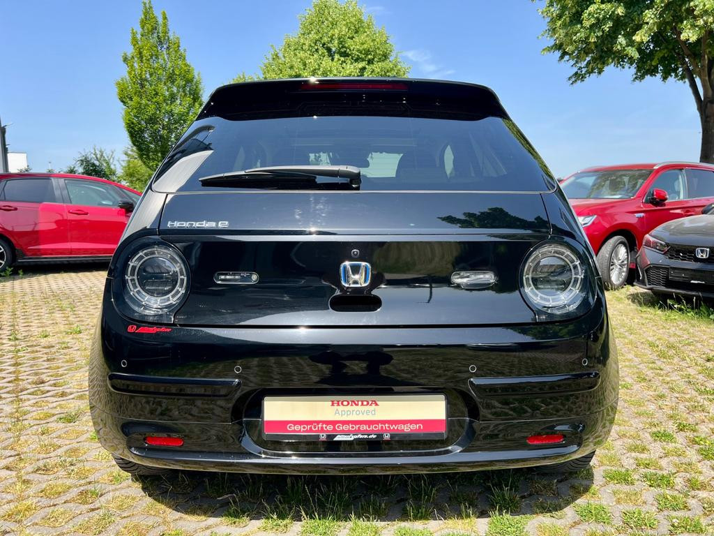 Honda e