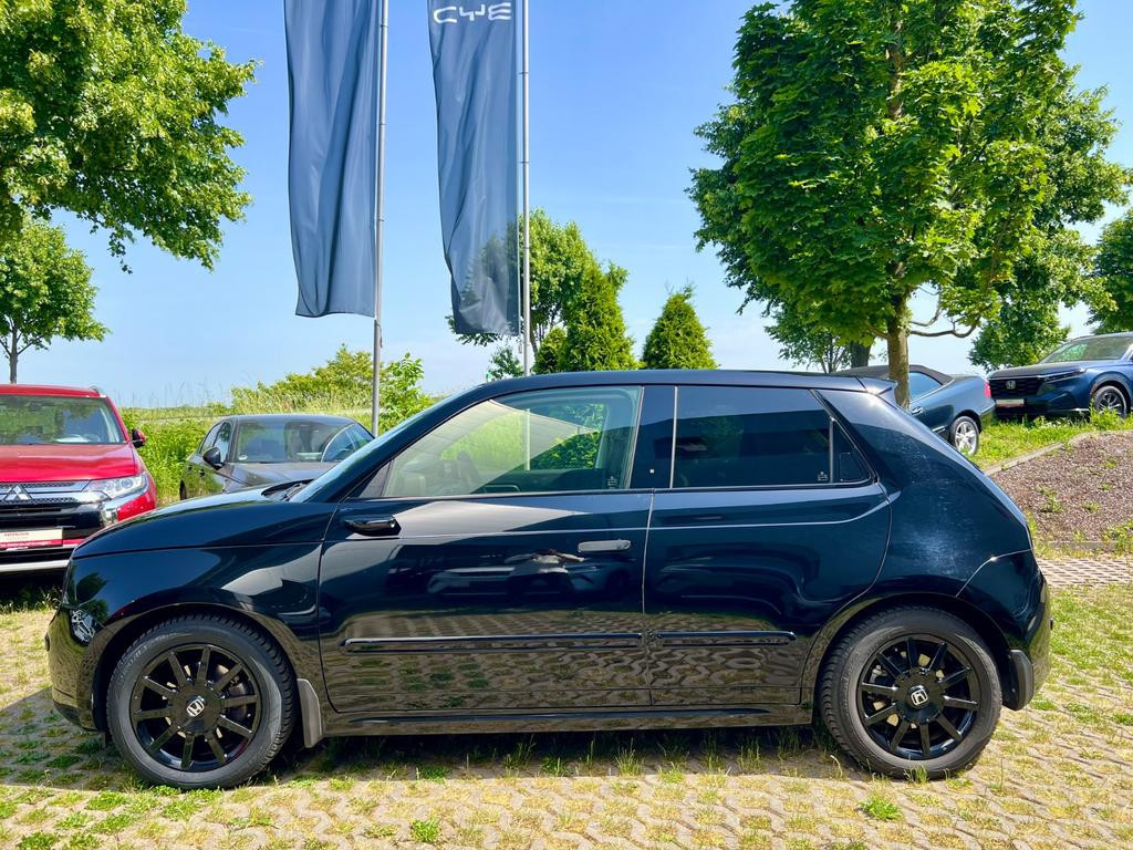 Honda e
