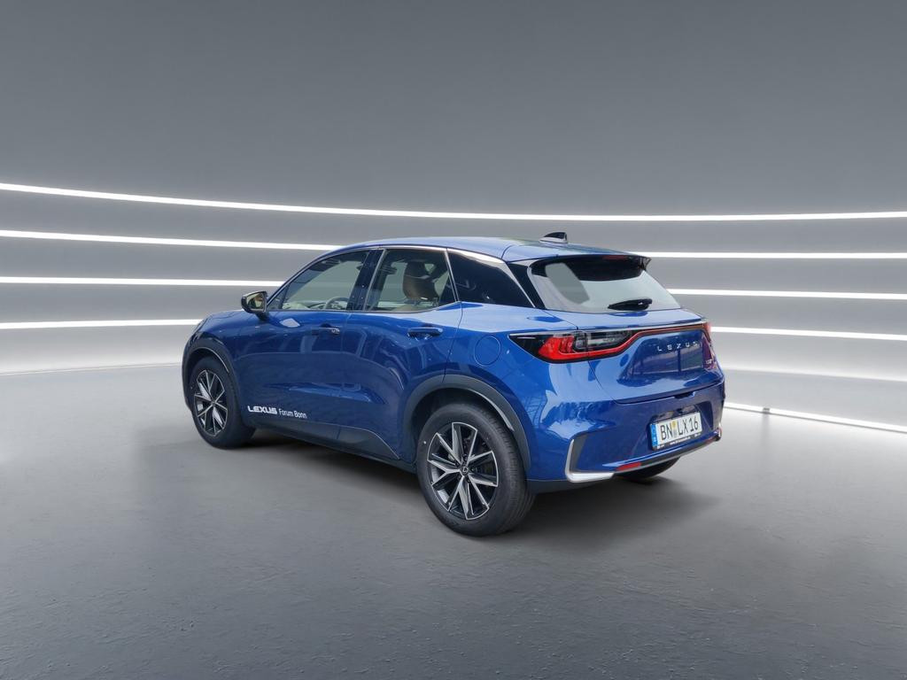 Lexus LBX