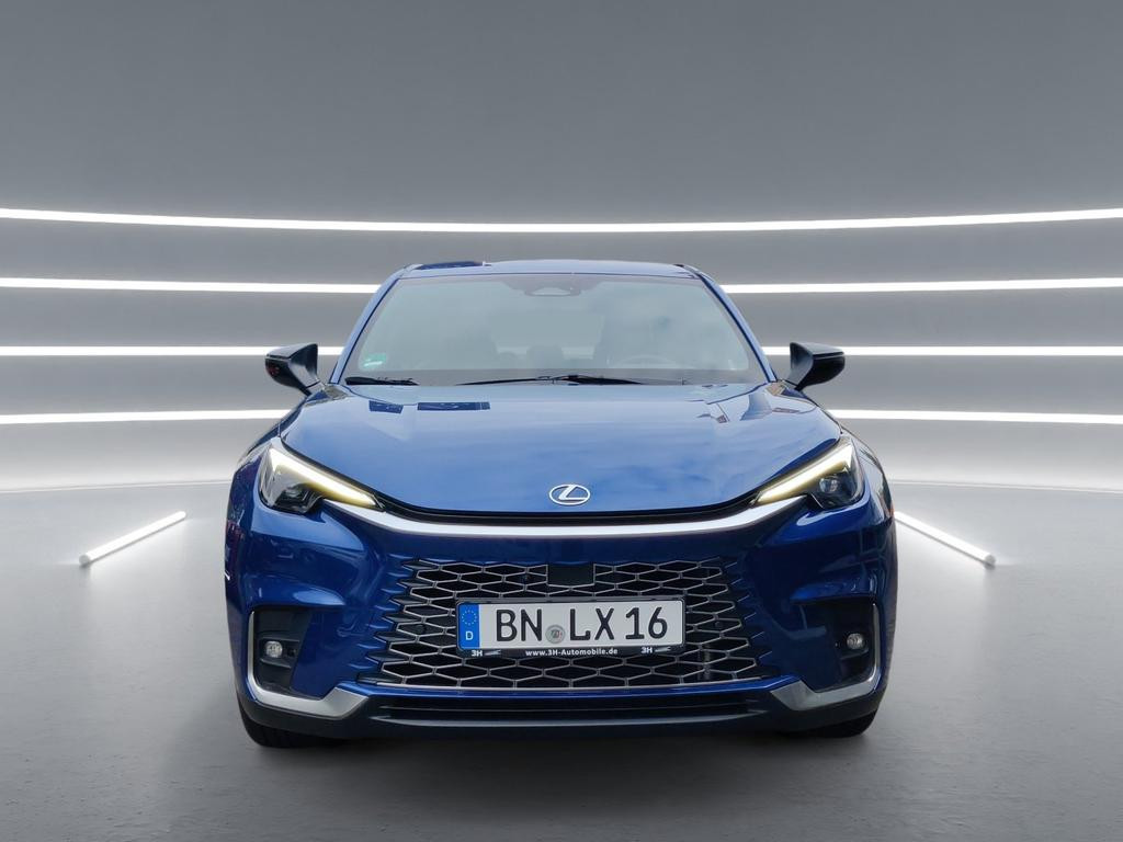 Lexus LBX