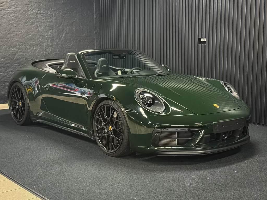 Porsche 911 GTS 4 Carrera Cabriolet