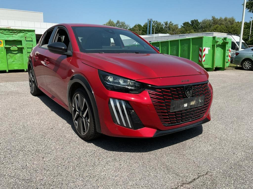 Peugeot e-208