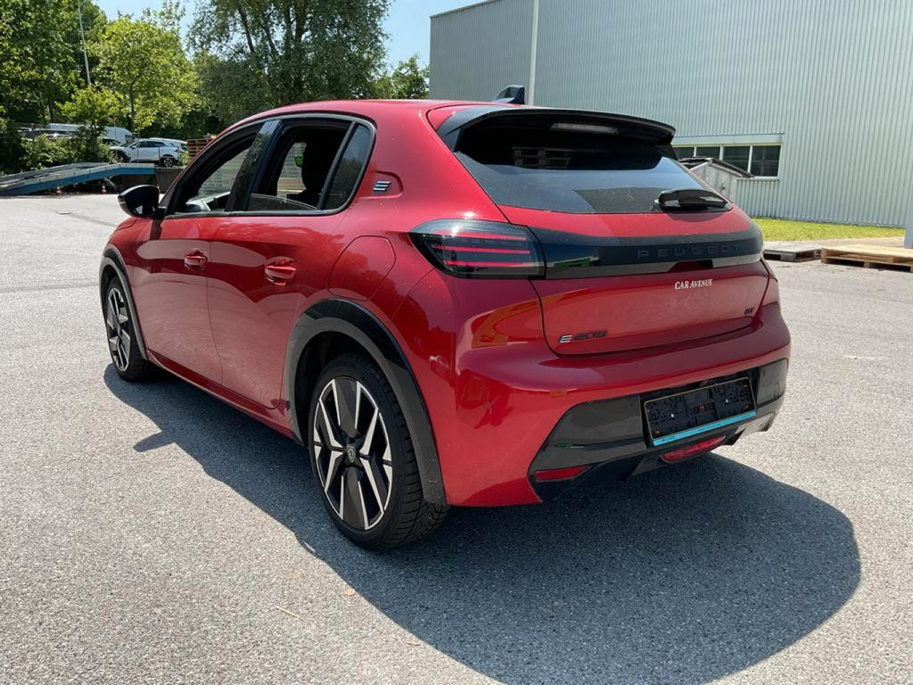 Peugeot e-208