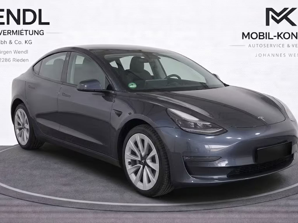 Tesla Model 3 RWD Standard Range