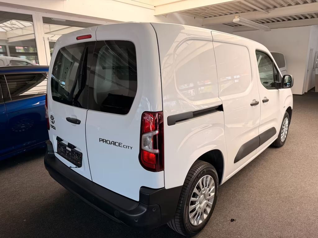 Toyota Proace (Verso)