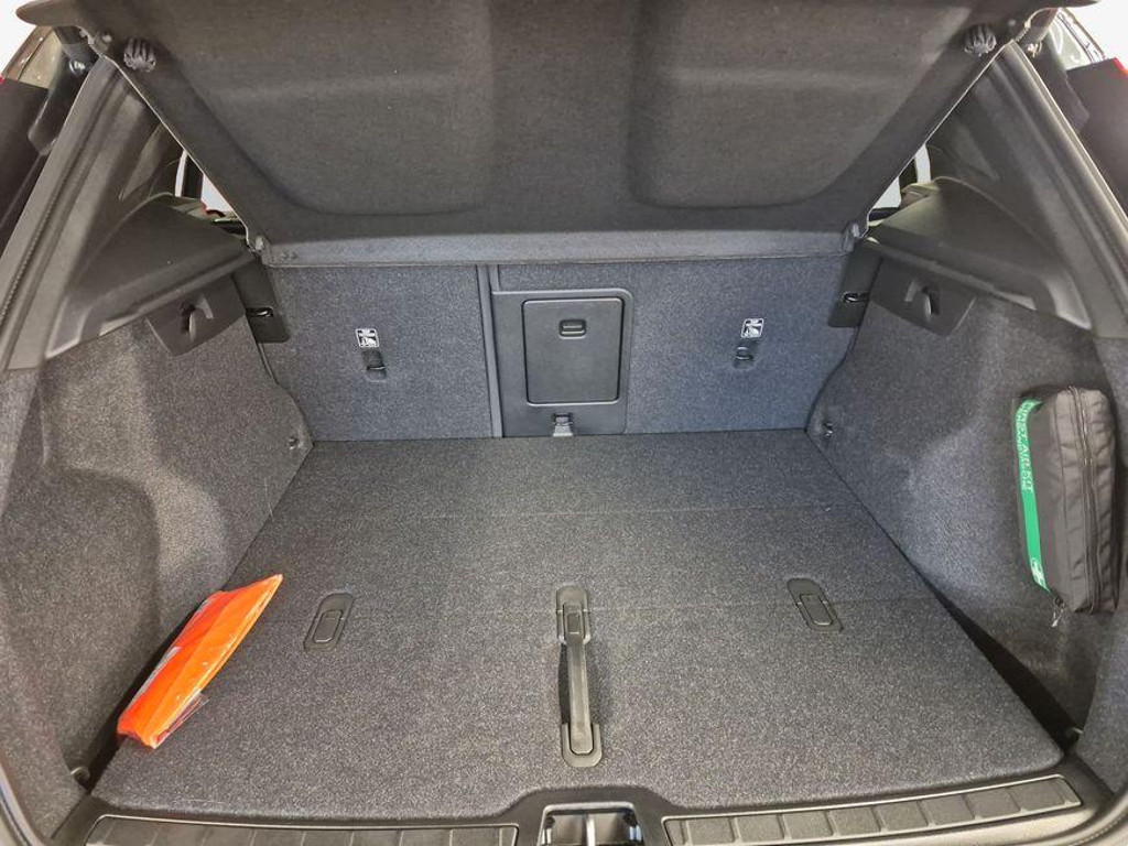 Volvo EX40