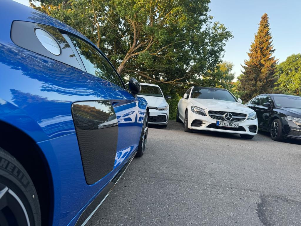 Audi R8