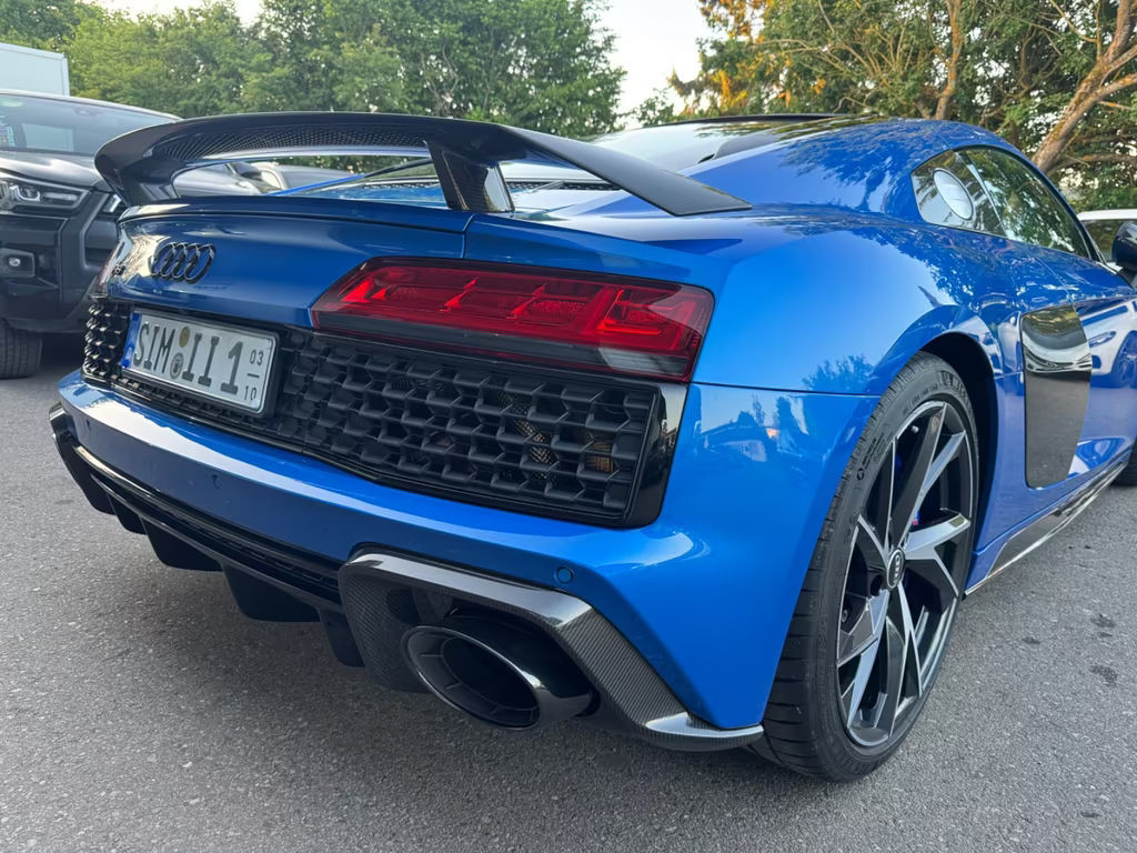 Audi R8
