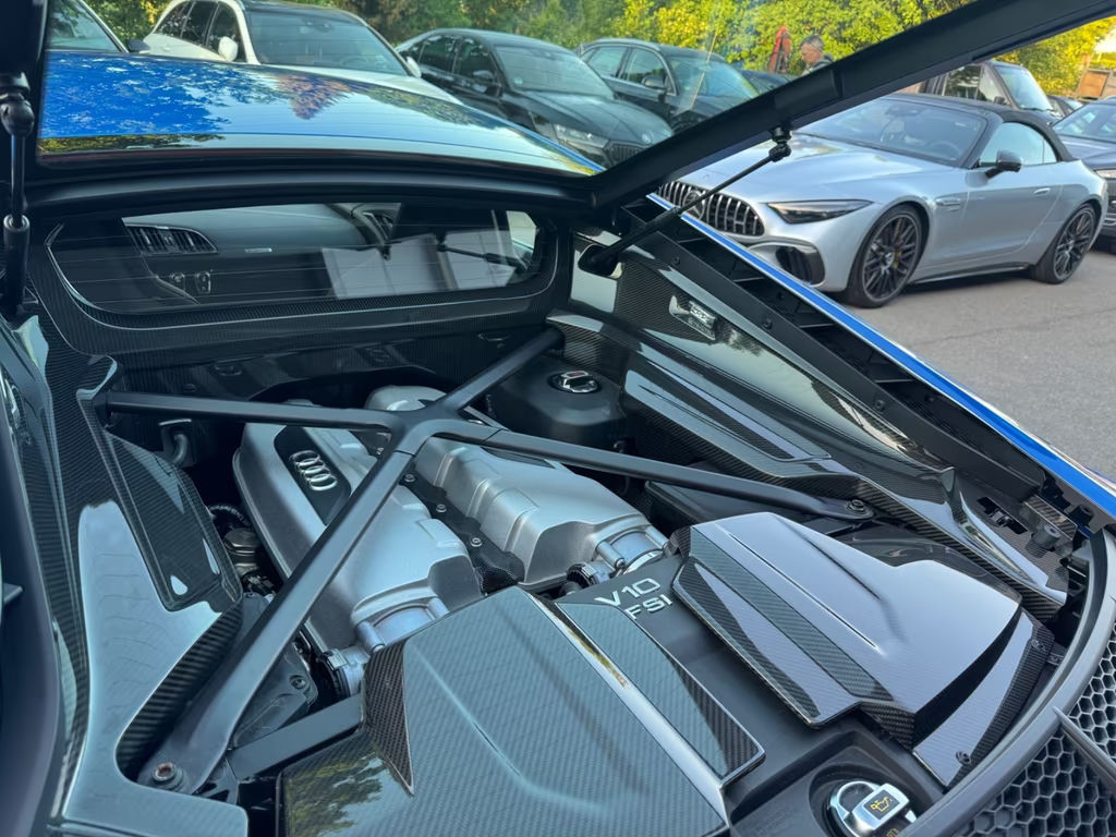 Audi R8