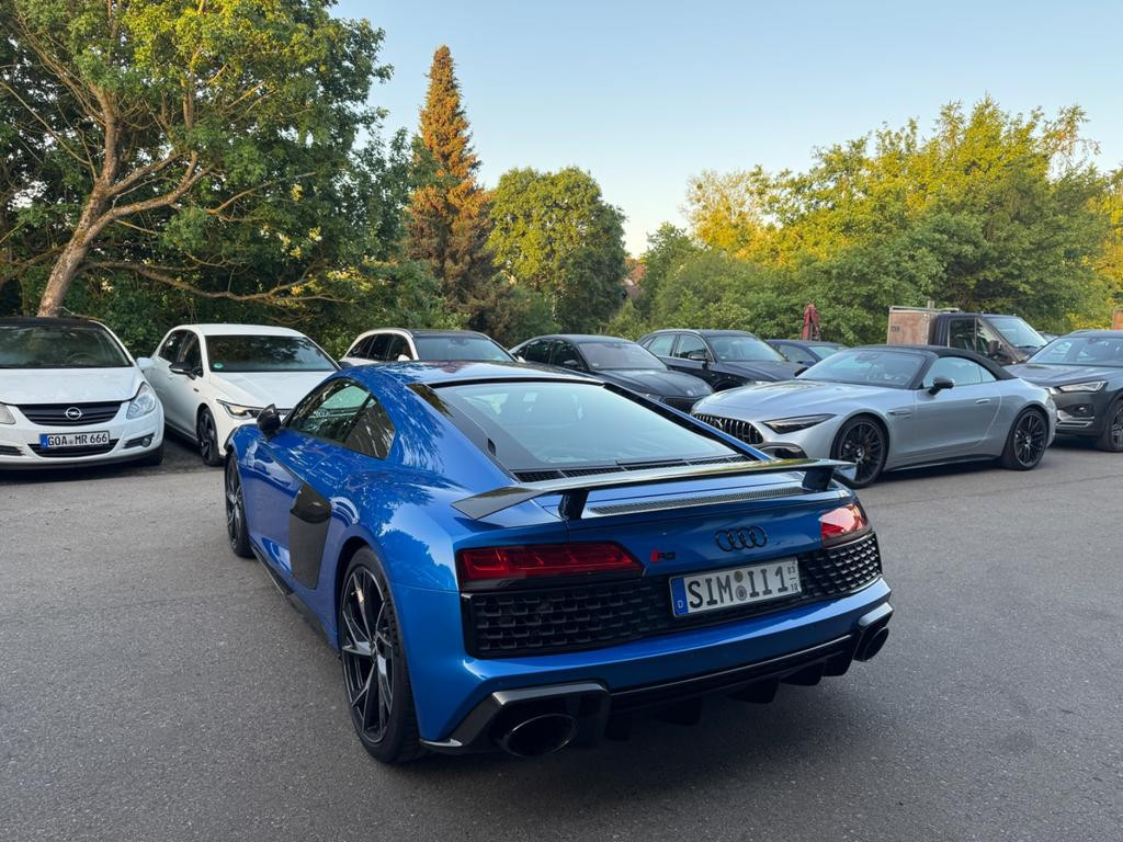 Audi R8
