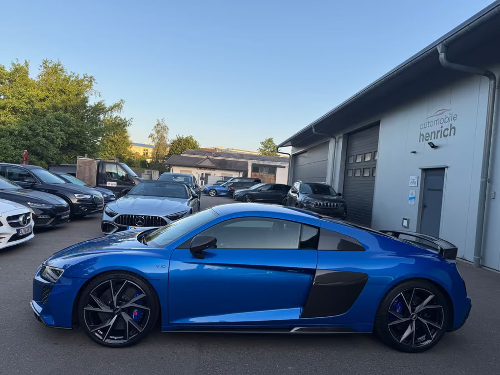 Audi R8