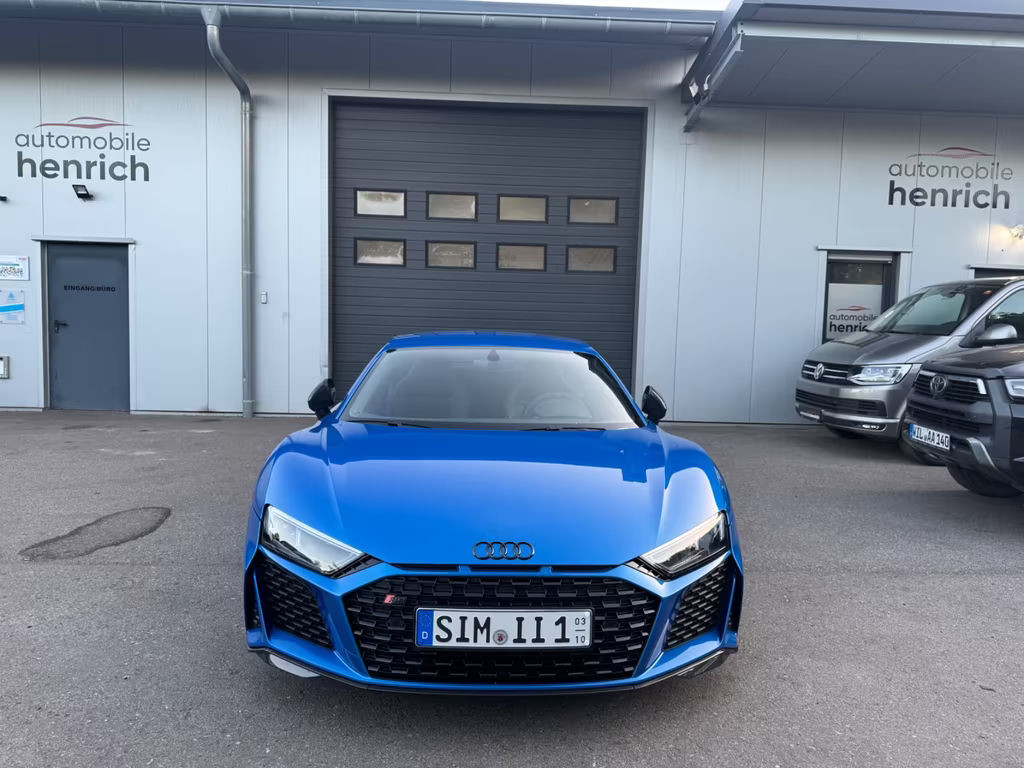 Audi R8