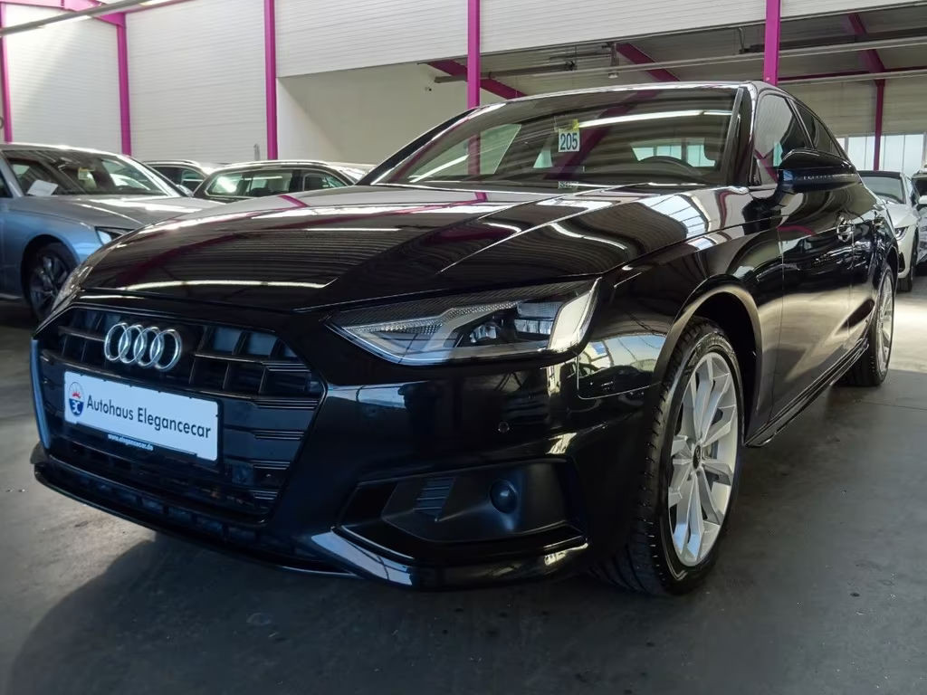 Audi A4 Sedan 2.0 TDI