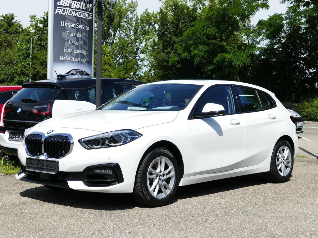 BMW 1 Serie 118 Sport Line Sedan