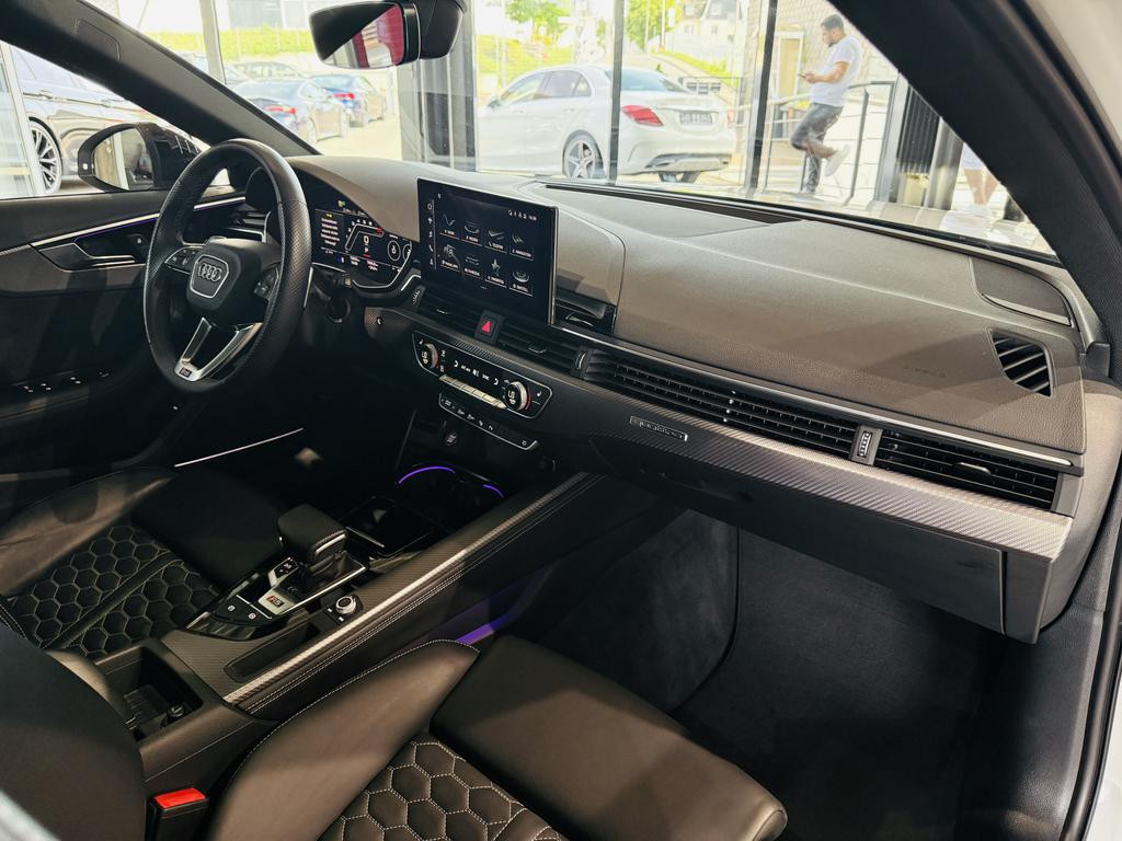 Audi RS4