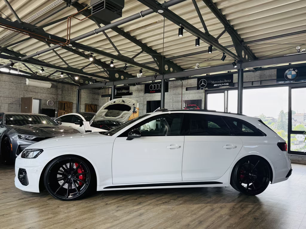 Audi RS4