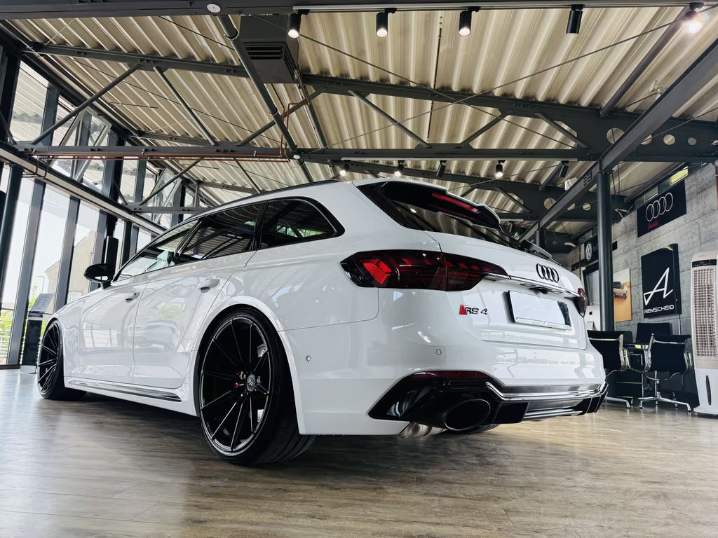 Audi RS4