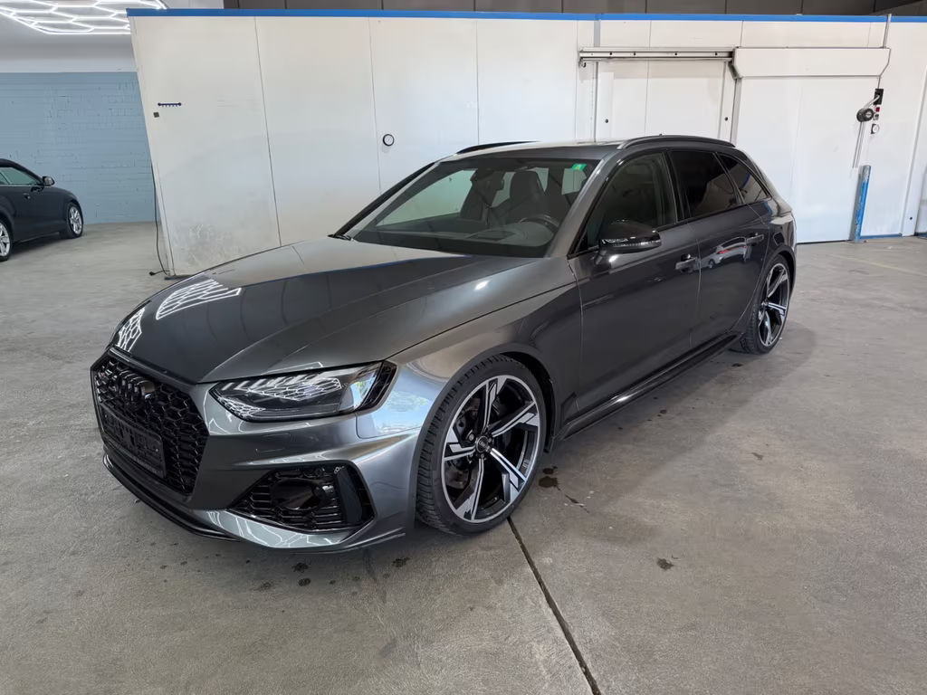 Audi RS4