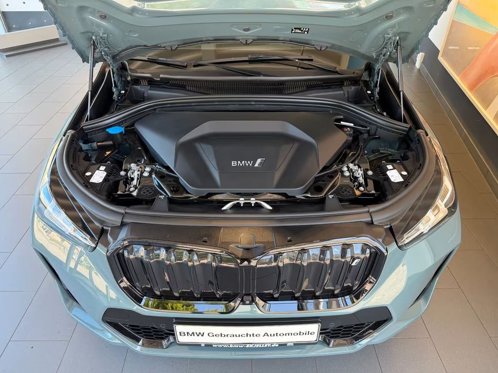 BMW iX1
