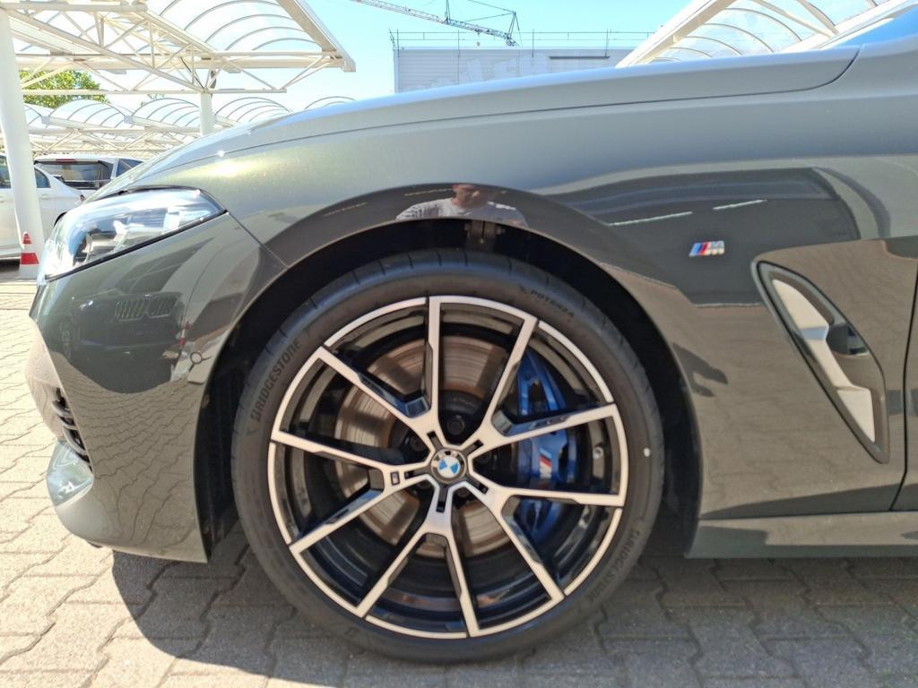BMW M850