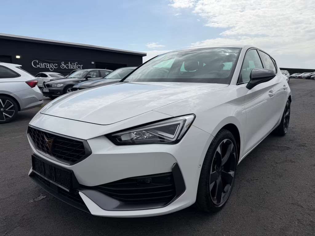 Cupra Leon Kamera Navigation LED Ambiente