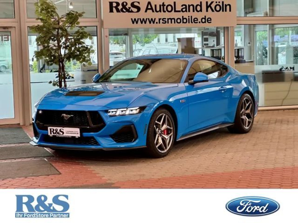 Ford Mustang Fastback GT 5.0 V8