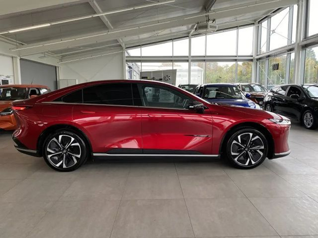 Mazda 6e