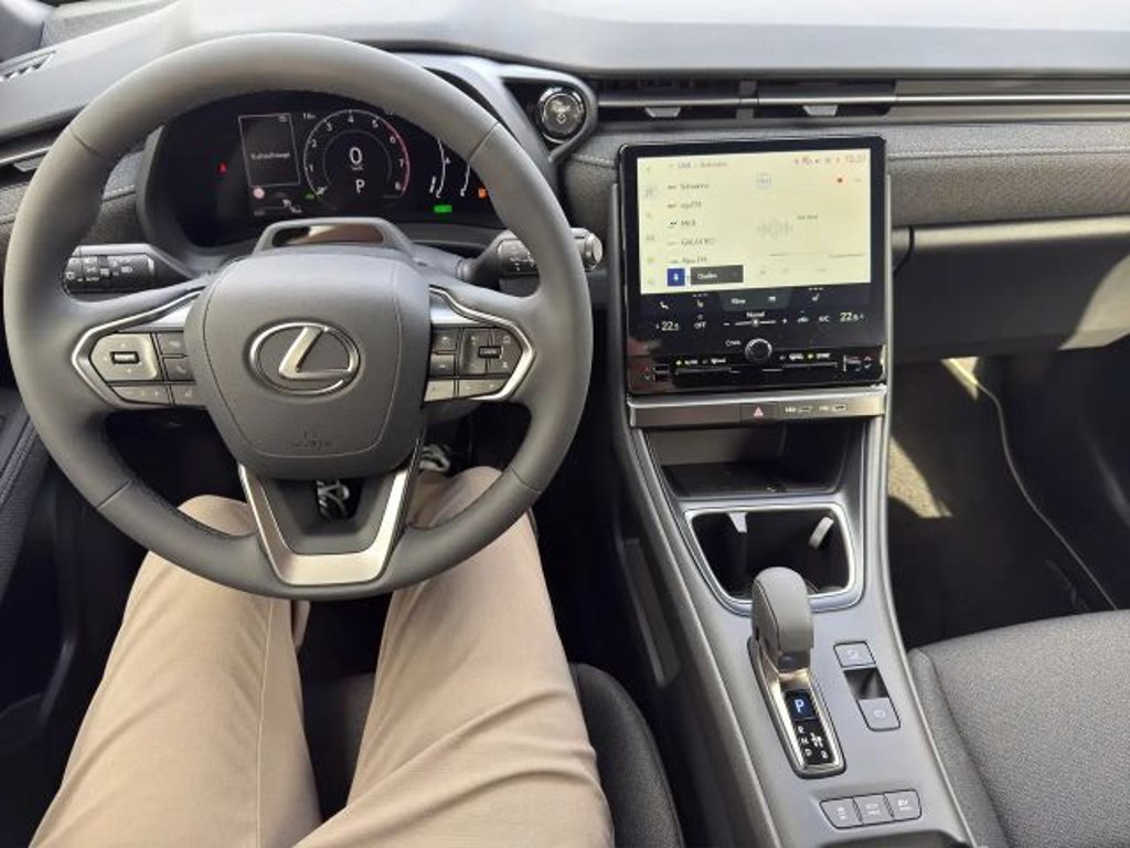 Lexus LBX