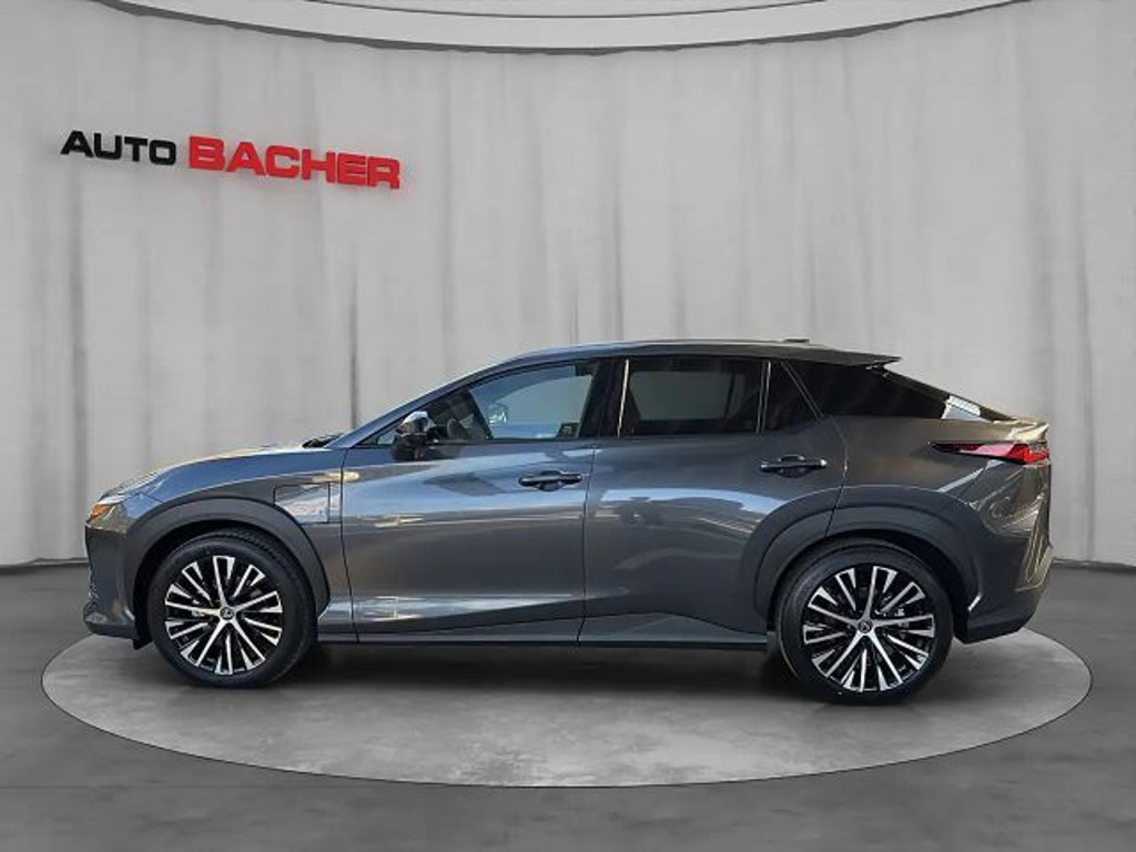 Lexus RZ