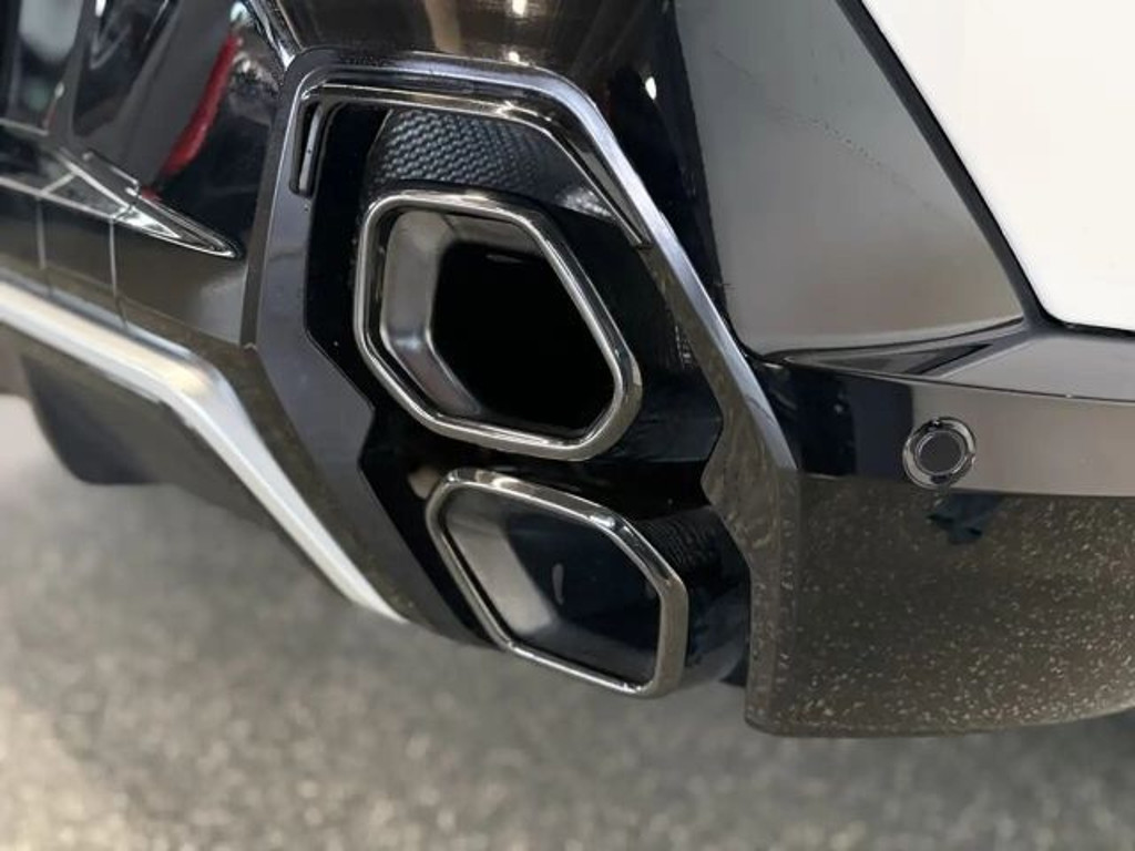 BMW XM