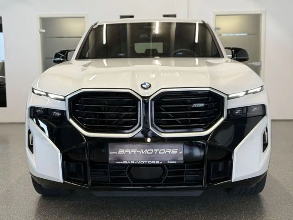 BMW XM