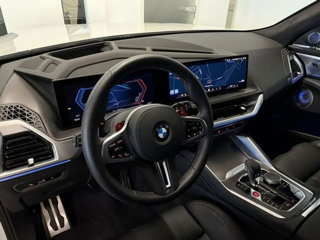 BMW XM