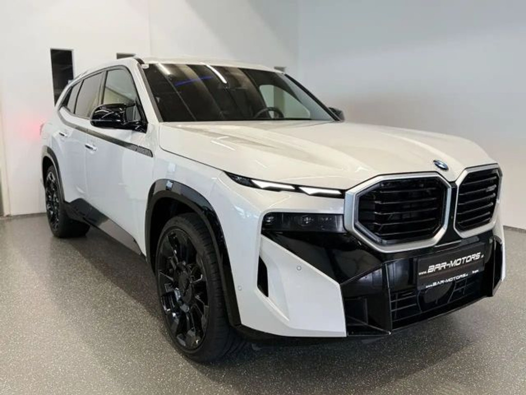 BMW XM