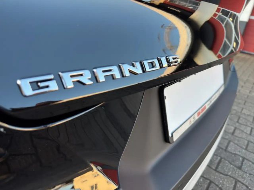 Mitsubishi Grandis