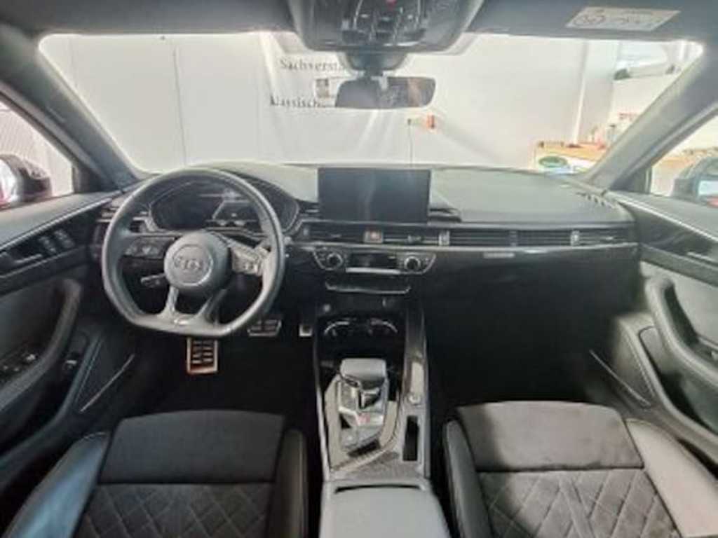 Audi S4