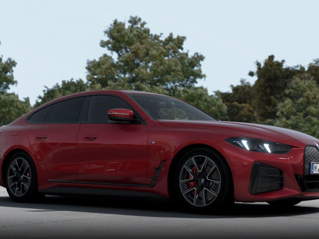BMW i4