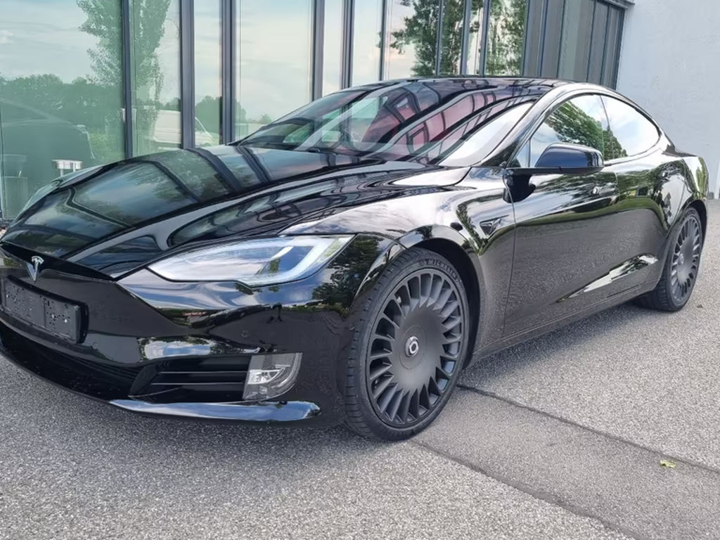 Tesla Model S Performance Ludicrous
