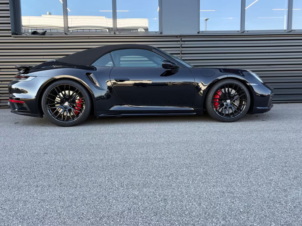 Porsche 911 Turbo 992 Cabriolet