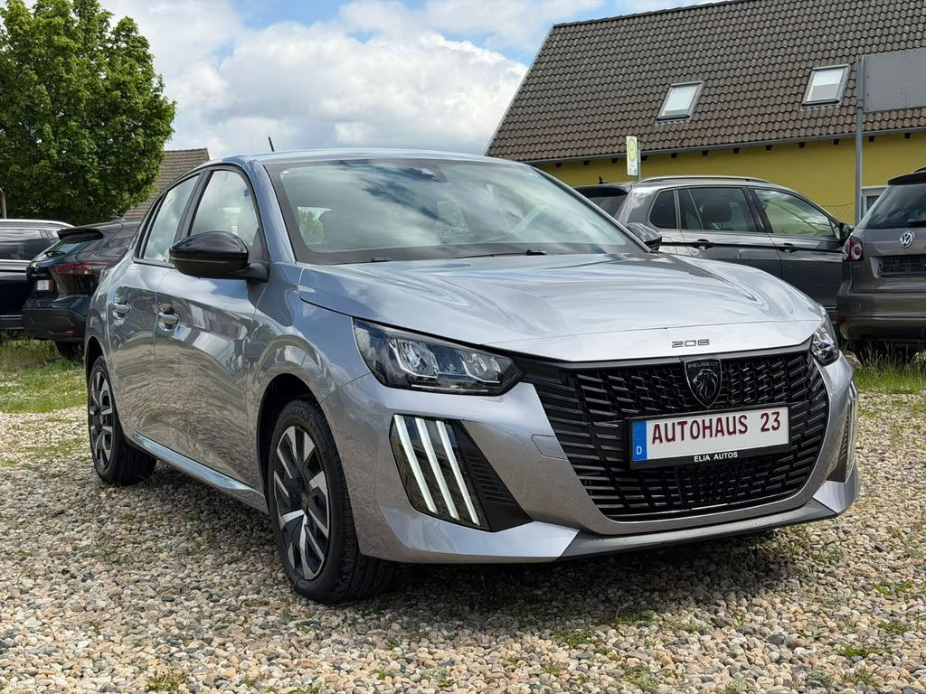 Peugeot e-208