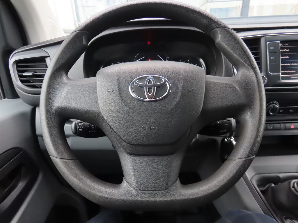 Toyota Proace (Verso)