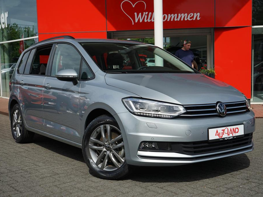 Volkswagen Touran DSG 1.5 TSI