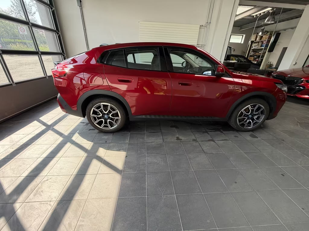 BMW iX2