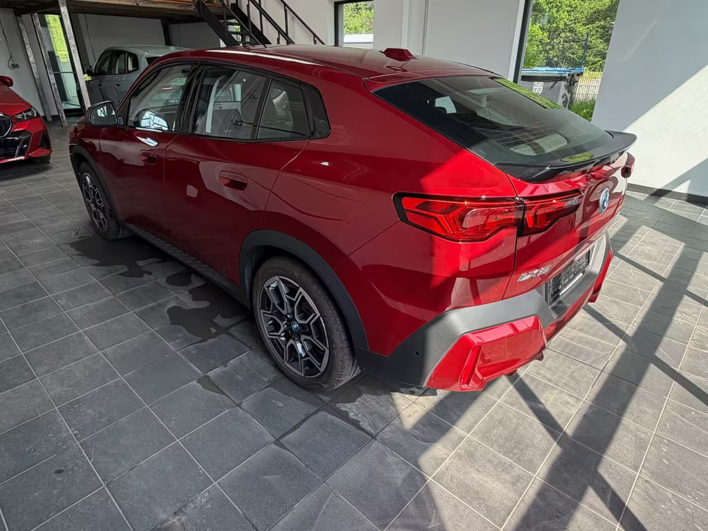 BMW iX2
