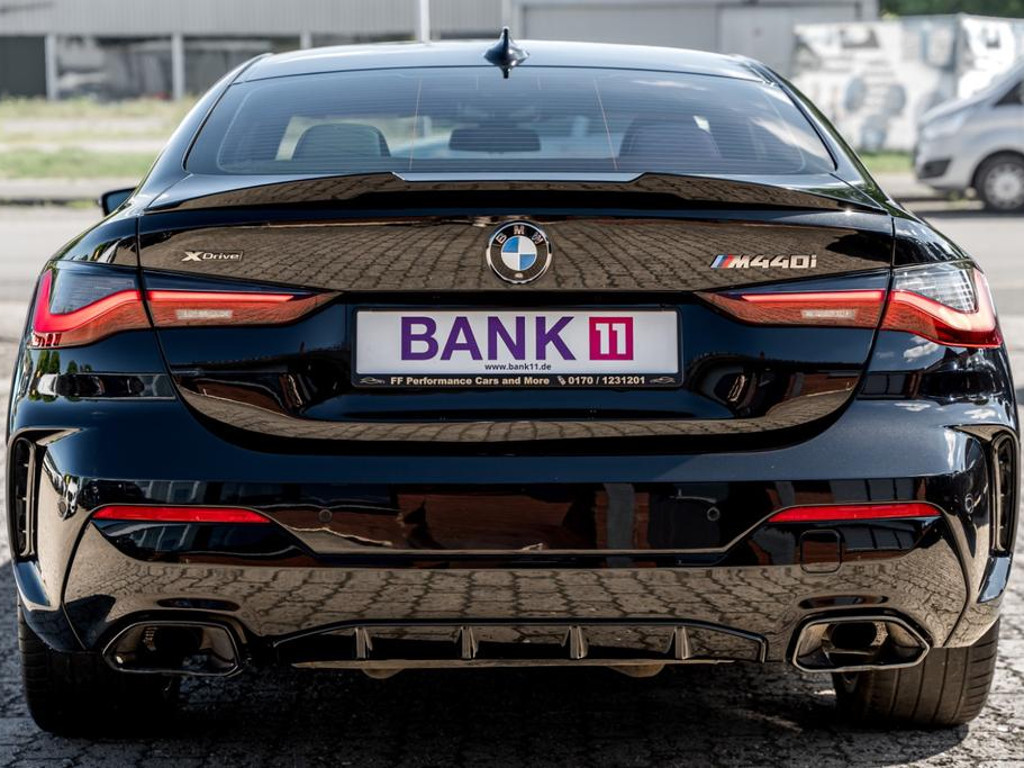 BMW M440