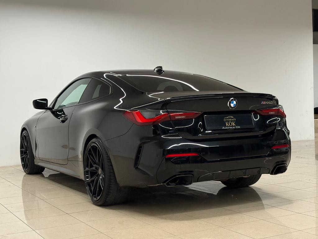 BMW M440