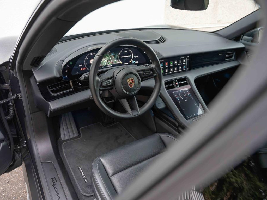 Porsche Taycan