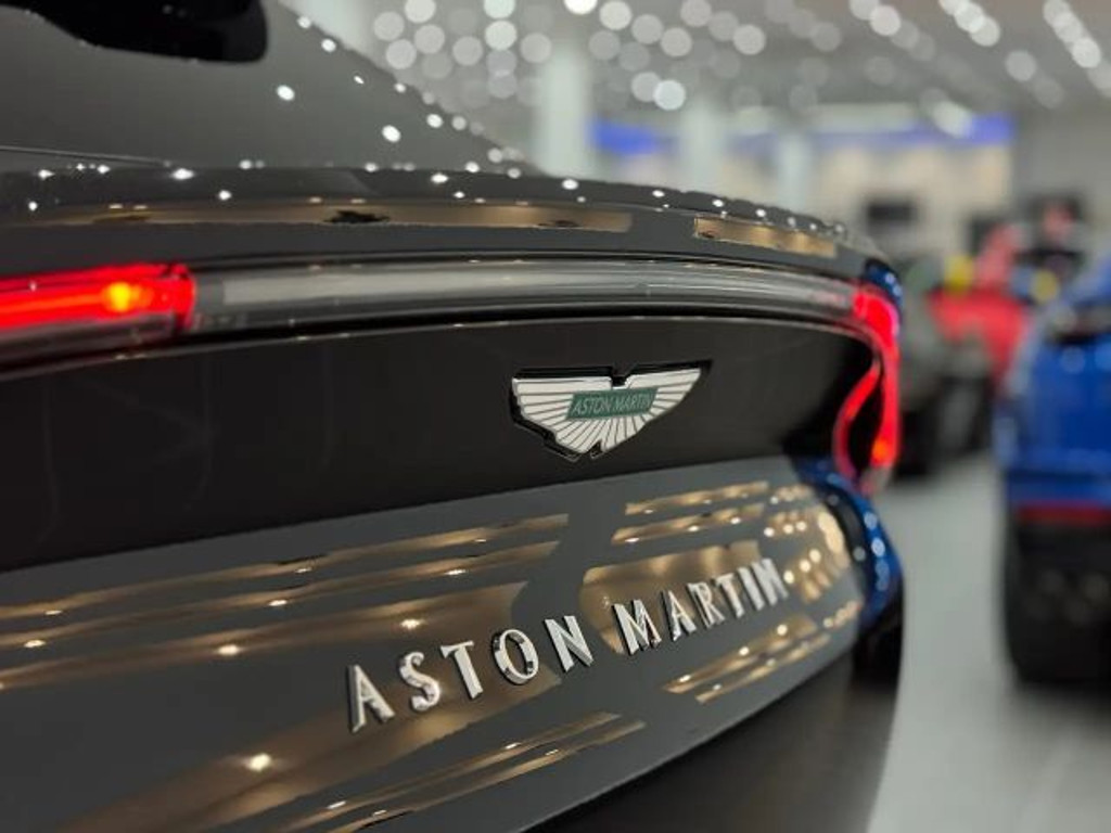 Aston Martin DBX