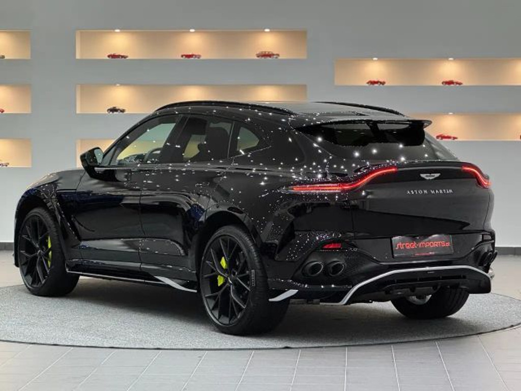 Aston Martin DBX