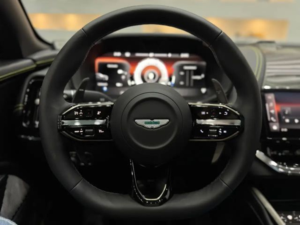 Aston Martin DBX